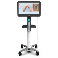 iTero Element™ Scanner with display showing digital impression of teeth, enhancing orthodontic accuracy and comfort at Dutchess Orthodontics.